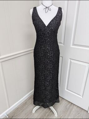 Hugo Buscati Elegant Black Lace V-Neck Evening Dress